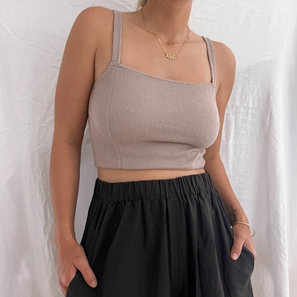 Cute basic crop top - Picture 2 of 5